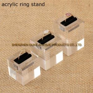 Toptan Plexiglass Takı Ring Display Stand Takı Tutucu Akrilik Halka Ekran